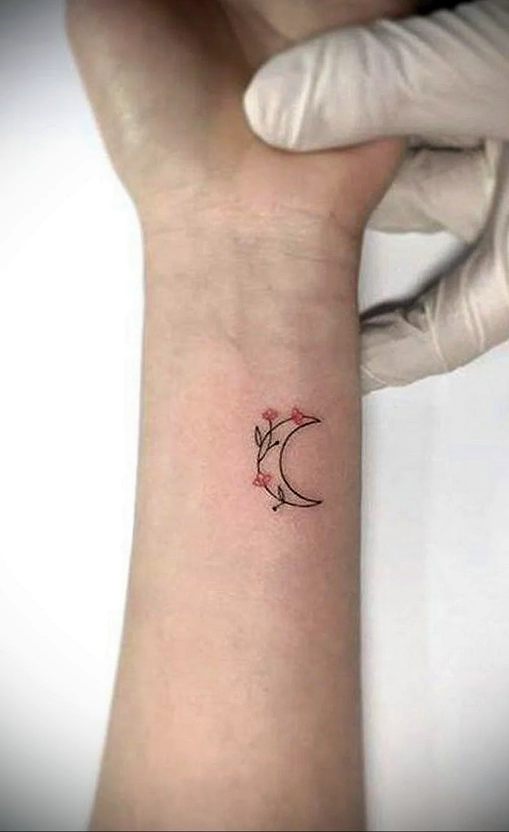Маленькие тату Луна