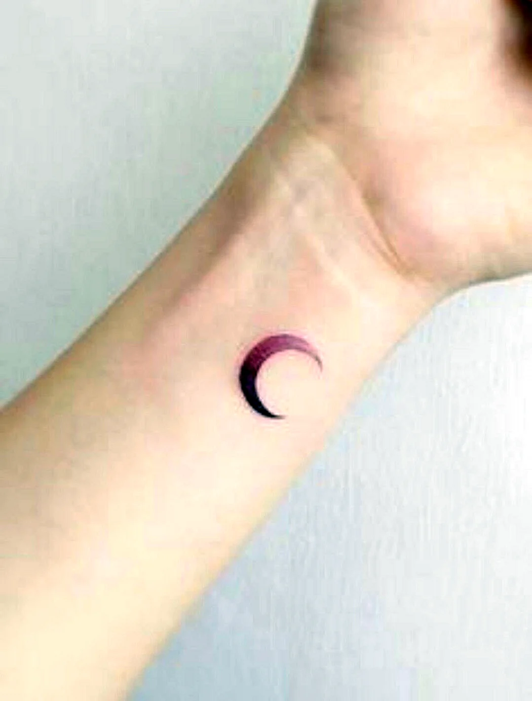 Тату полумесяц