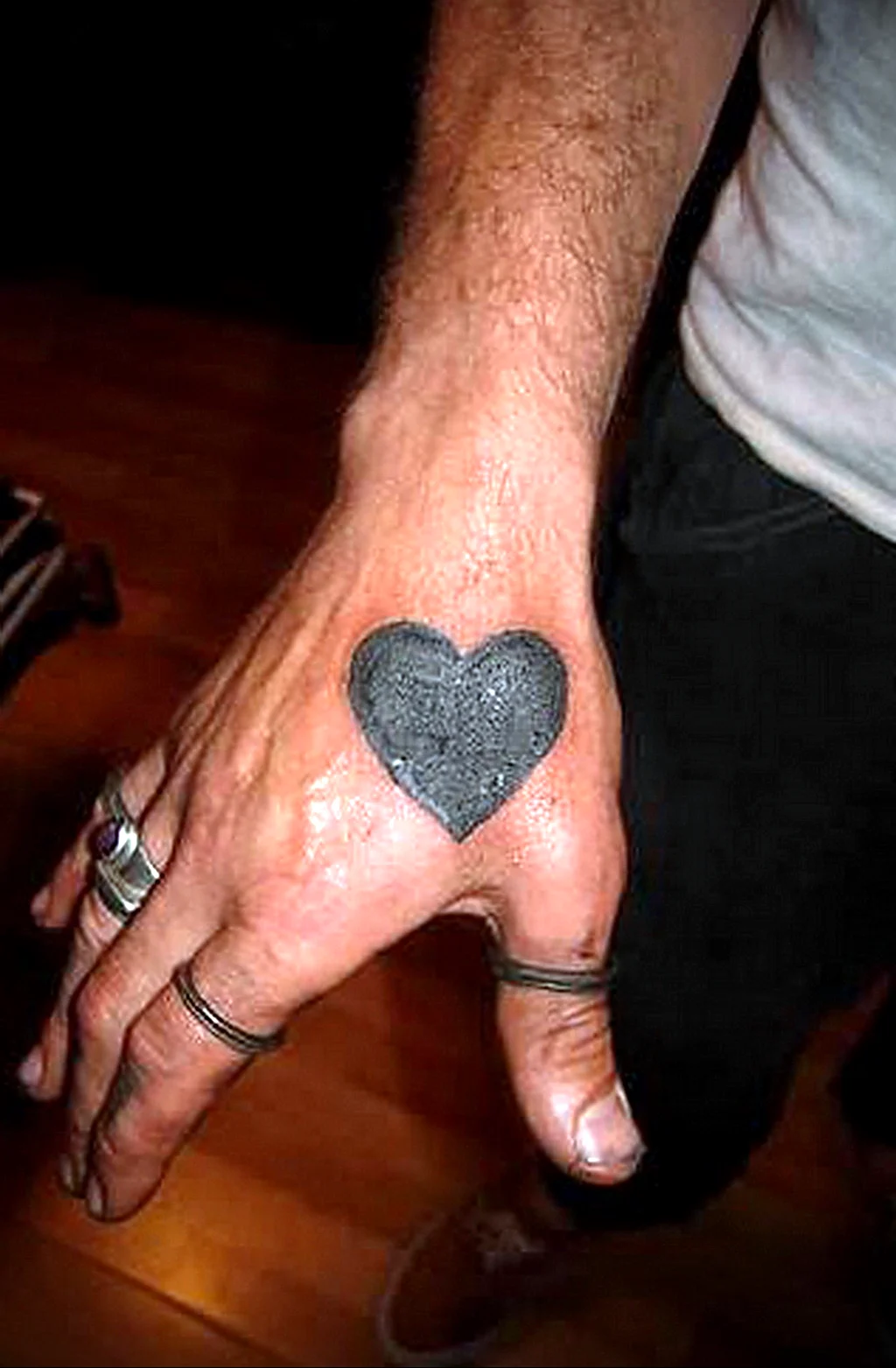 Тату сердечко мужская