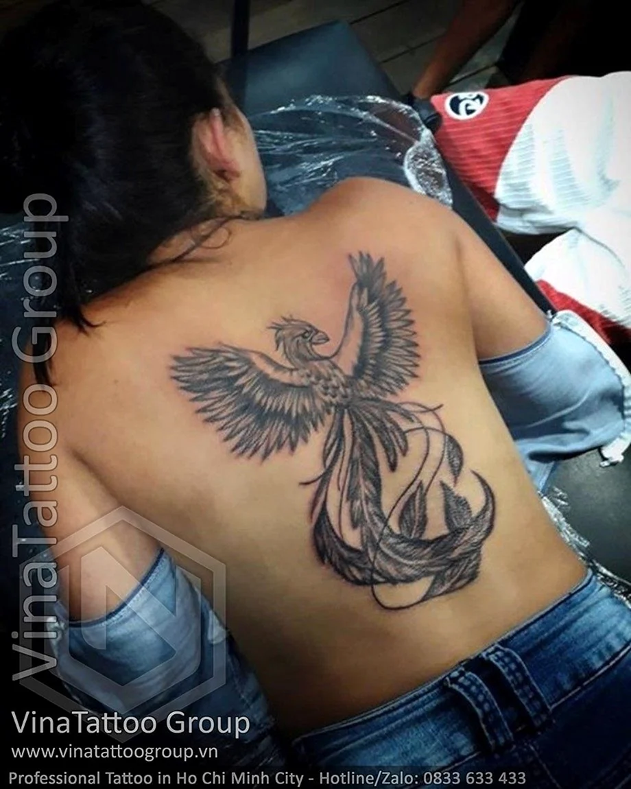 Тату Феникс для девушек