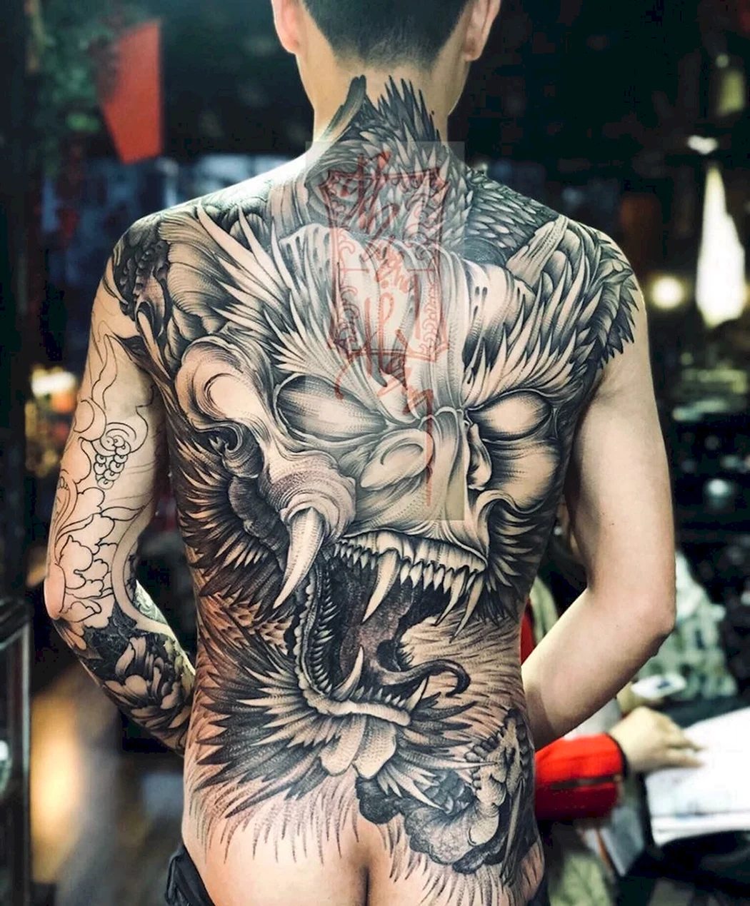 Дракон якудза тату на спине