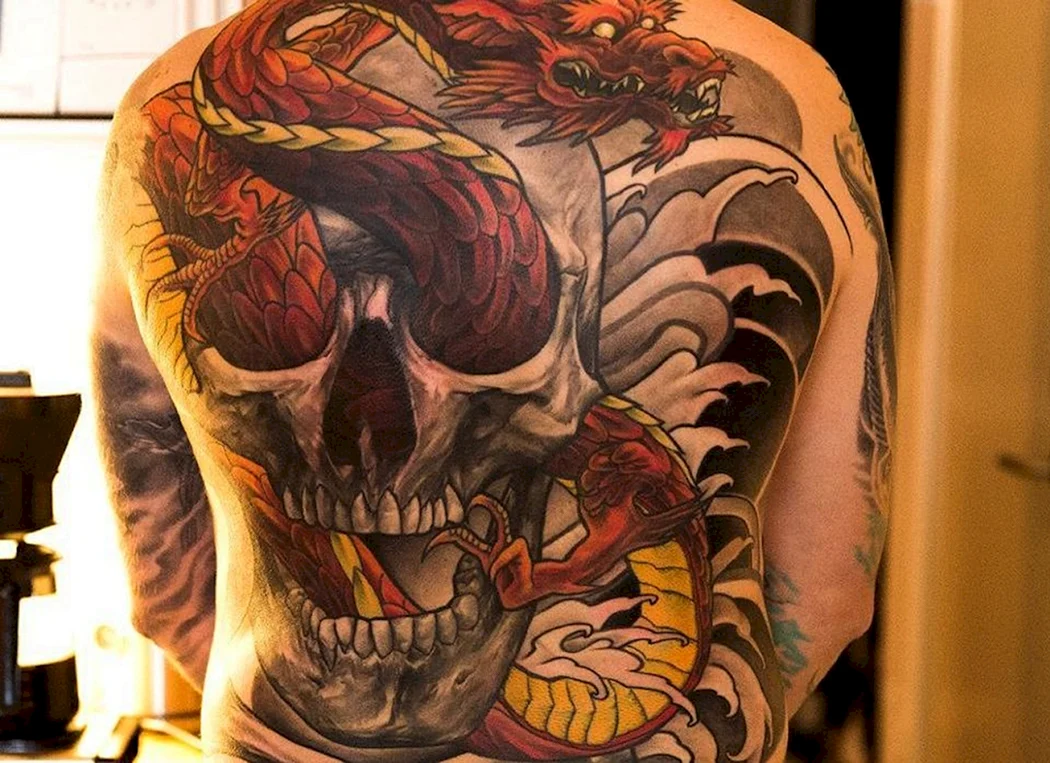 Наколки на спину