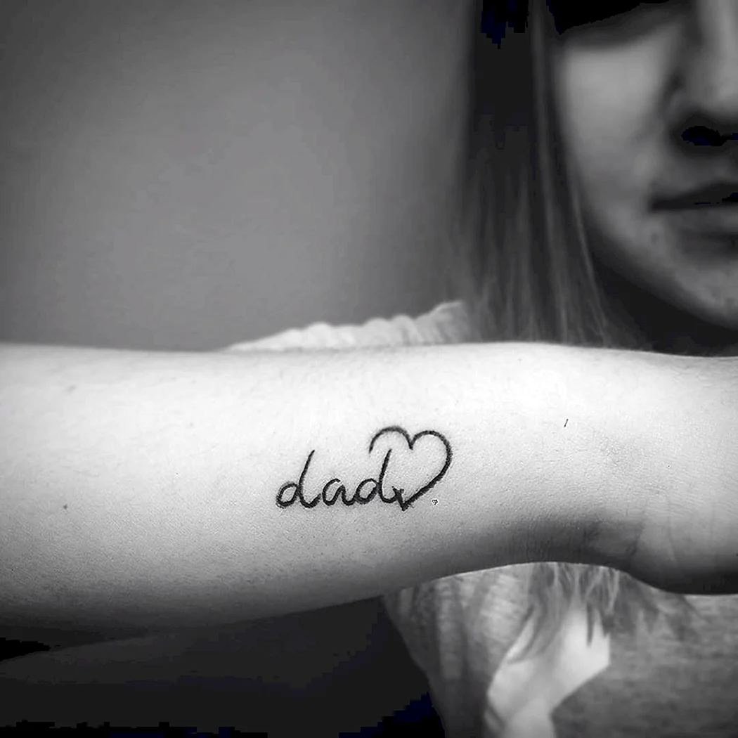 Татуировка папа надпись