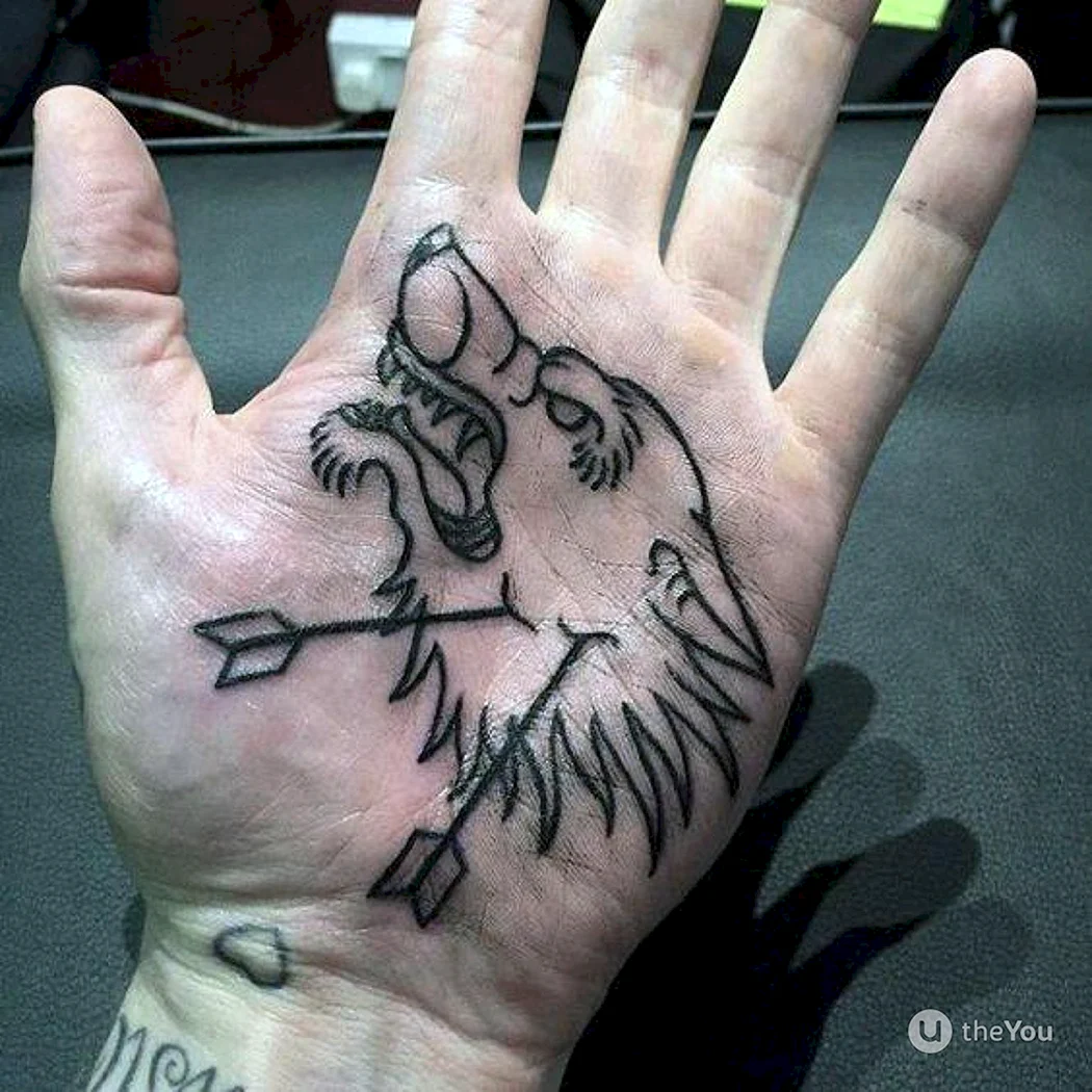 Тату на ладони