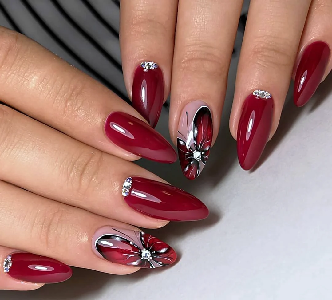 Френч 2022 бордовый миндаль