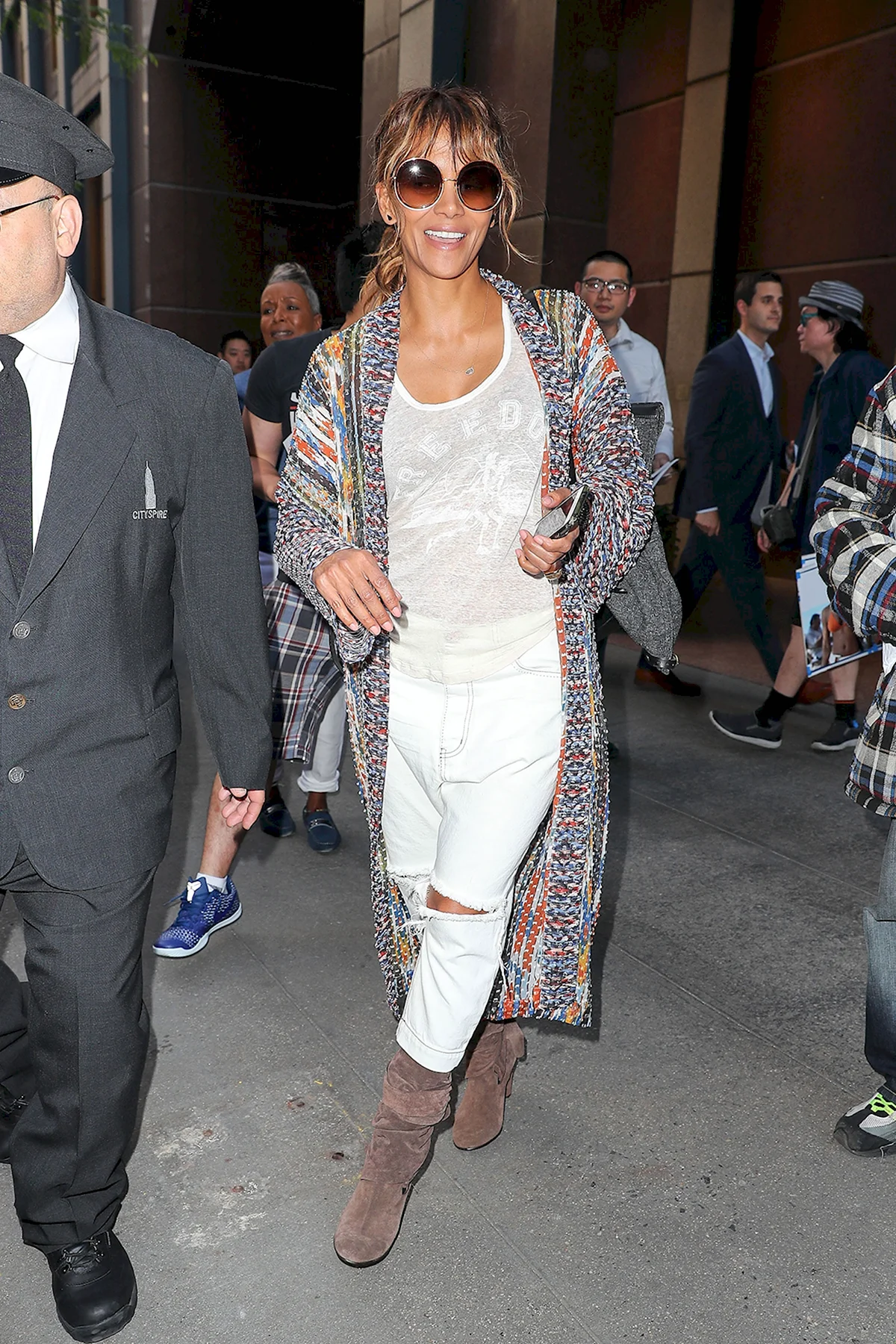 Холли Берри стиль