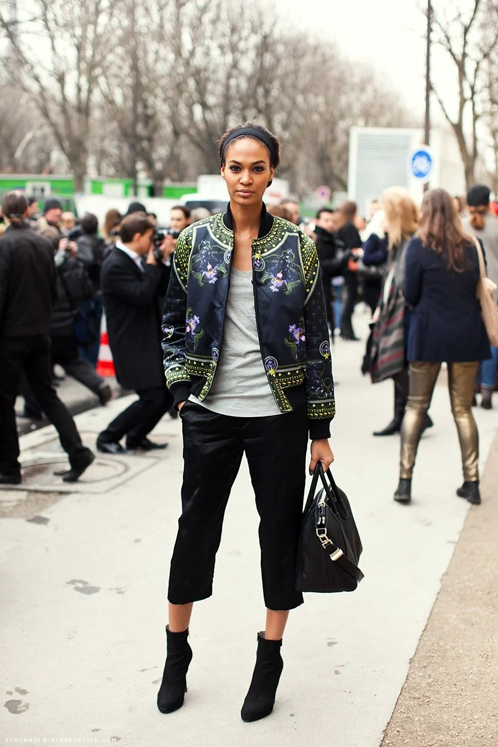 Street Style 2022 бомбер