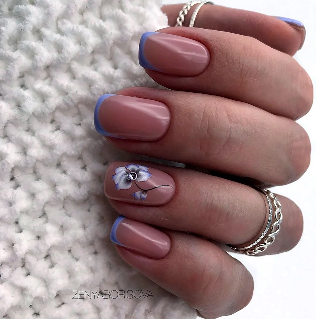 Модные нежные ногти