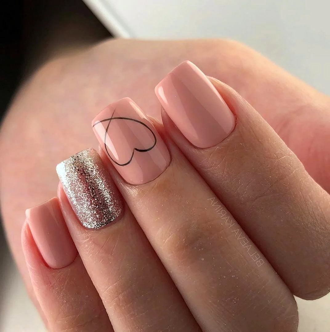 Нюдовый маникюр 2022 квадрат