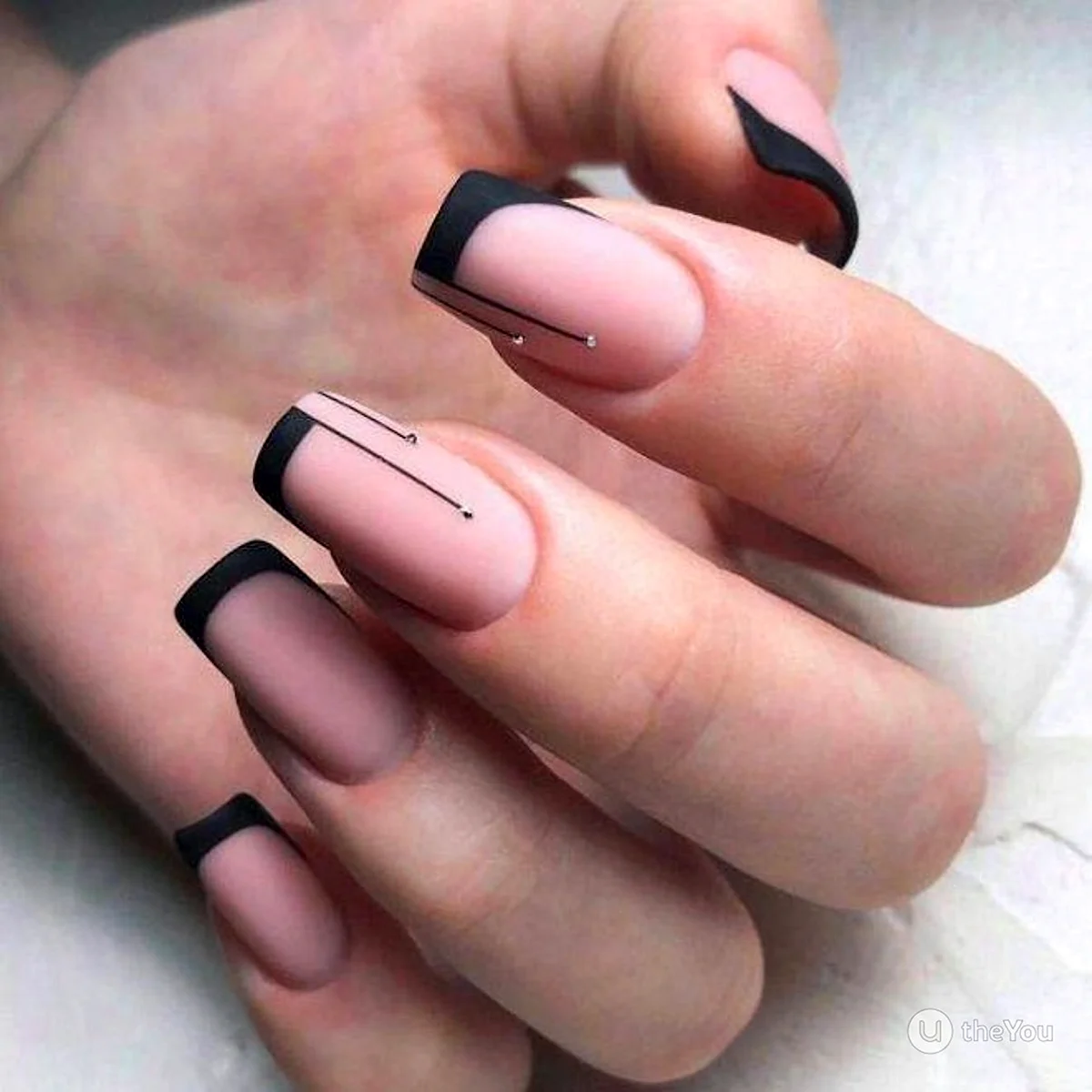 Черный матовый френч