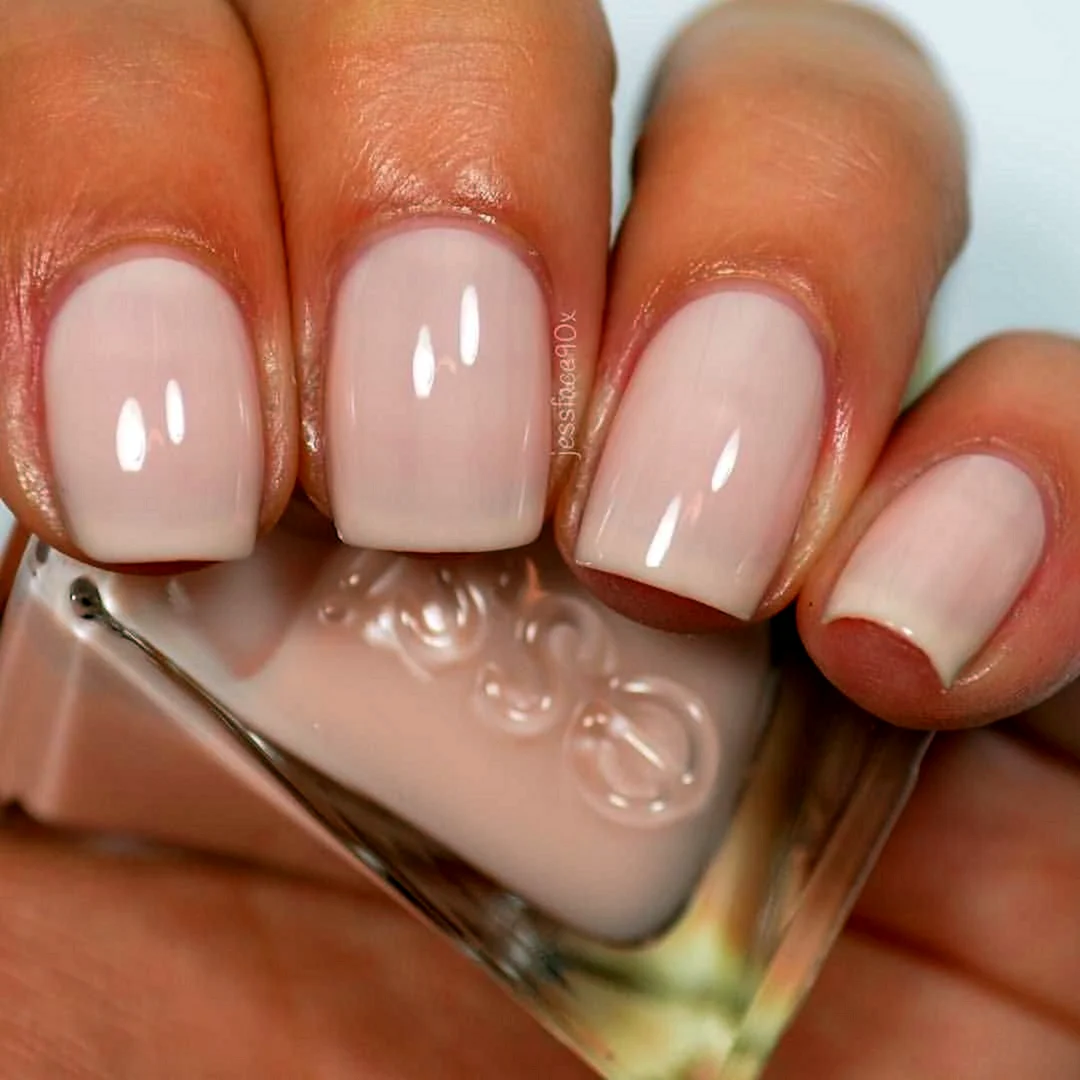 Лак Essie Sheer Fantasy