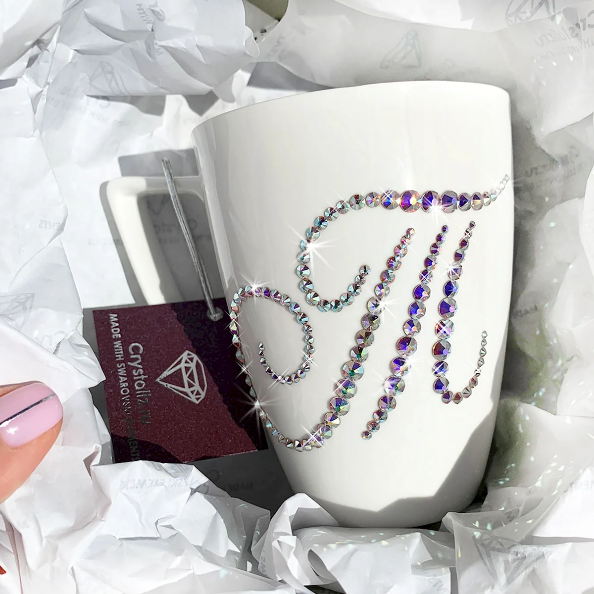 Кружка украшенная стразами