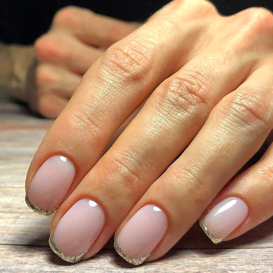 Шеллак нюдовый френч