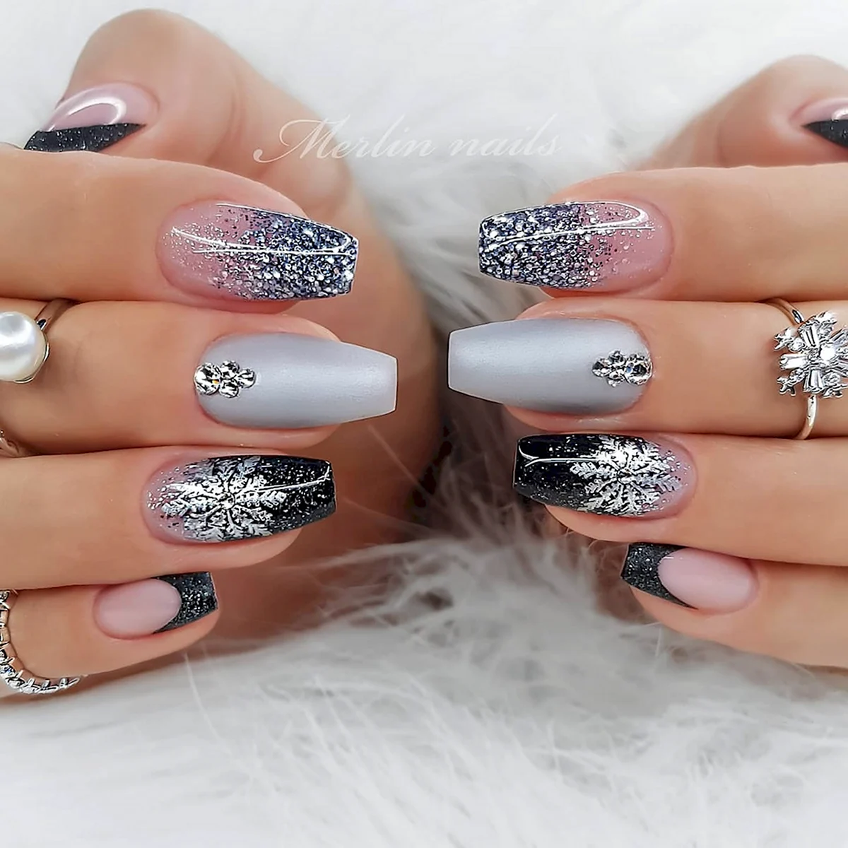 Маникюр зимой 2022