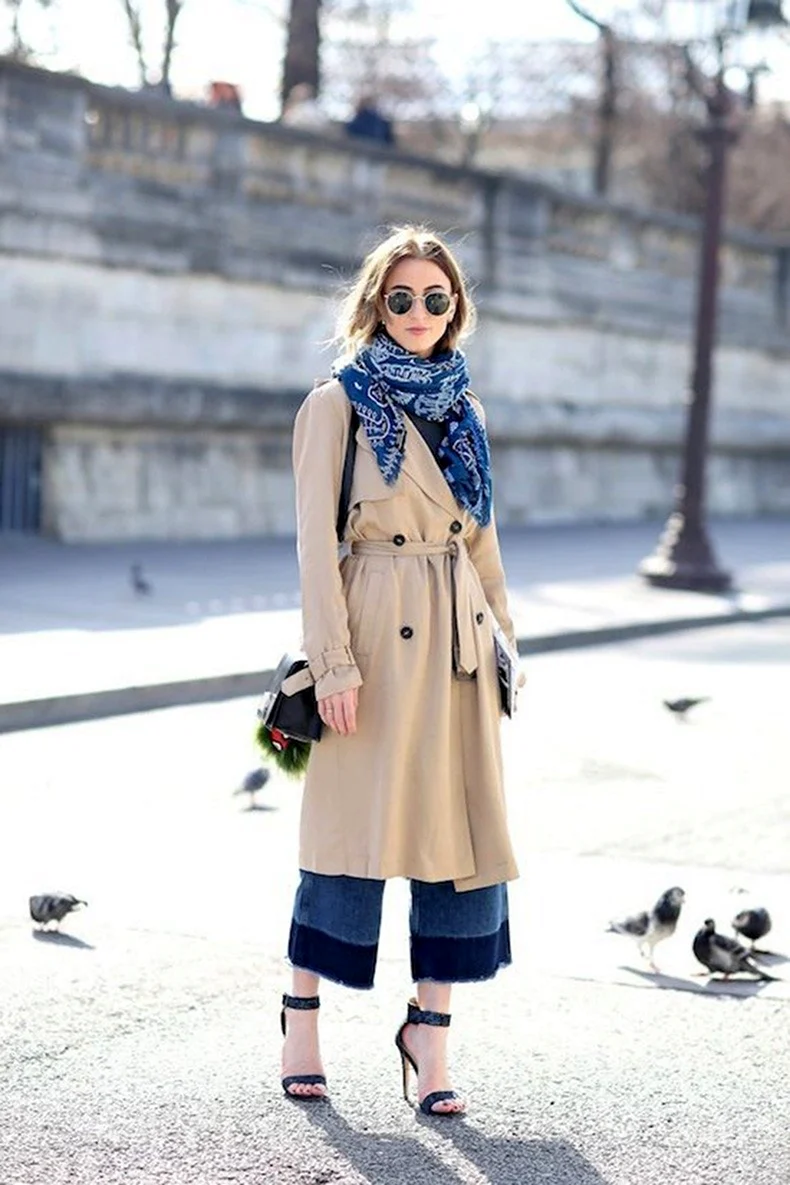 Тренчкот с шарфом