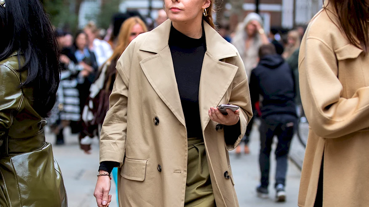 Тренч диор Анджелина Джоли