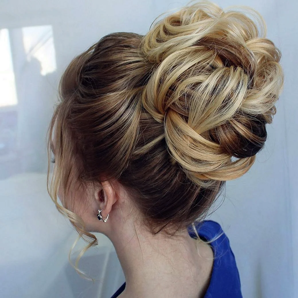 Прическа пучок