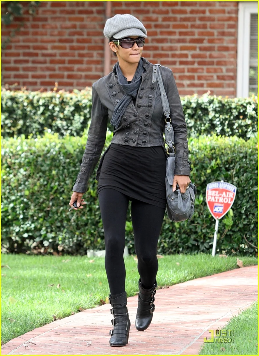 Холли Берри 2021