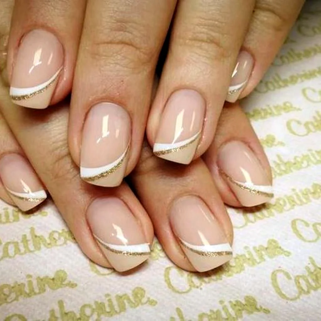 Френч маникюр