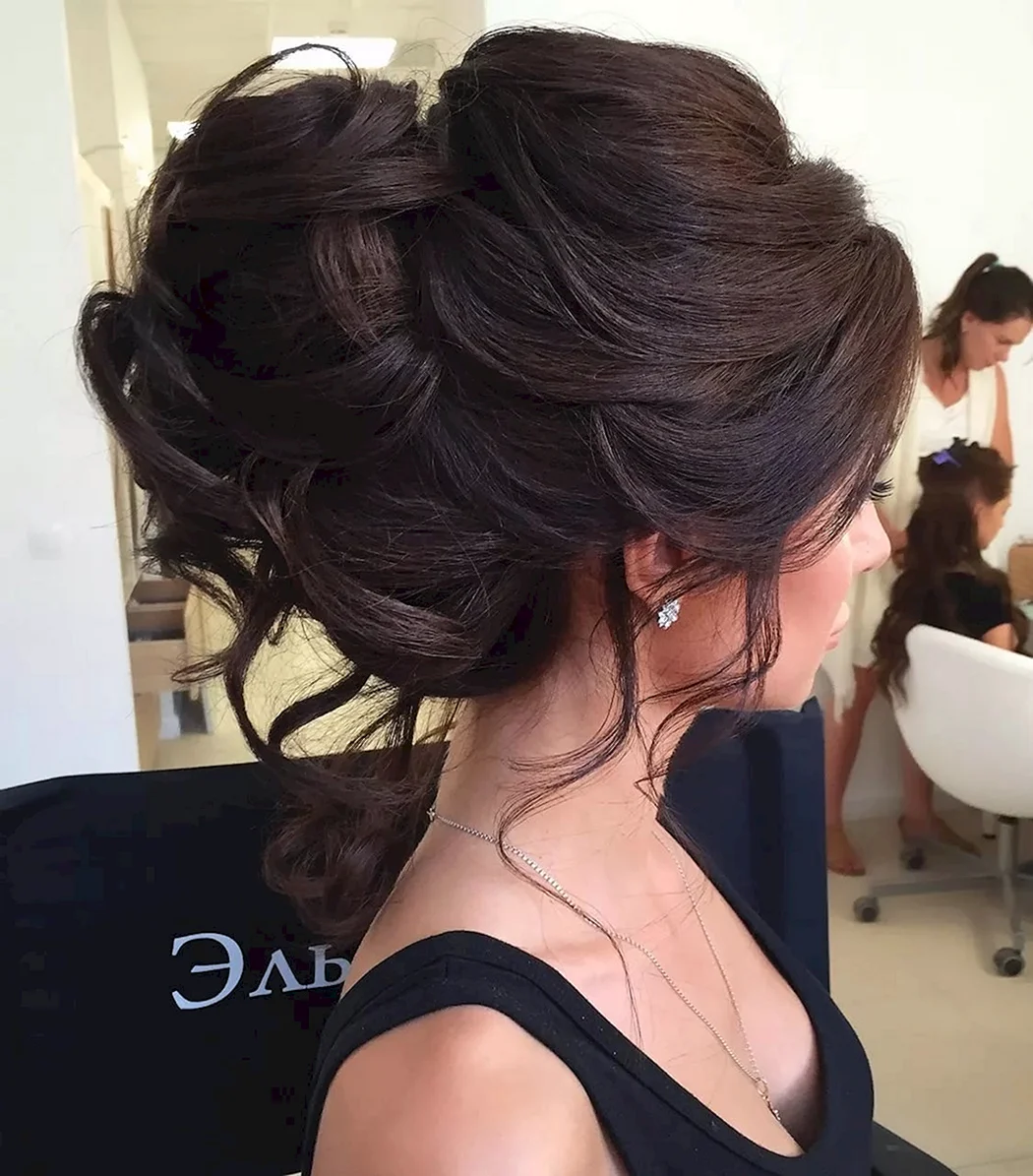 Собранные прически на длинные волосы