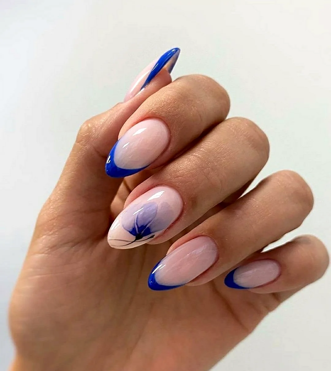 Синий френч миндаль