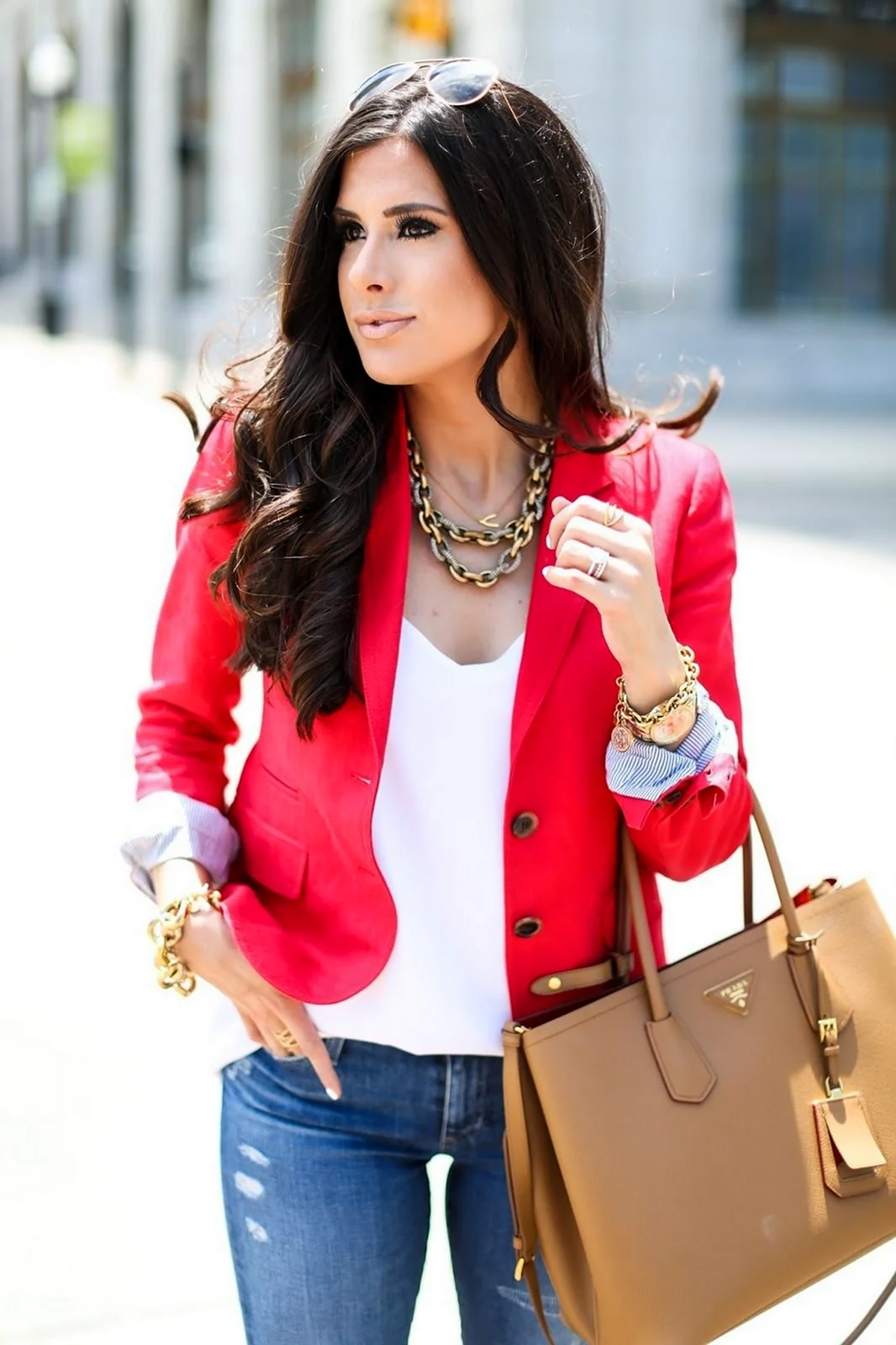 Красный пиджак