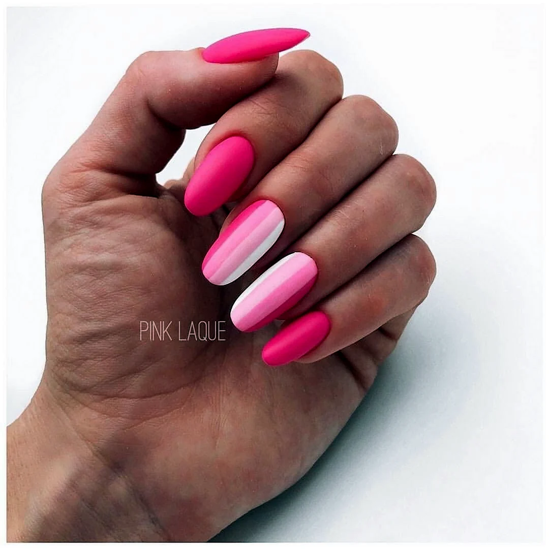 Маникюр градиент фуксия