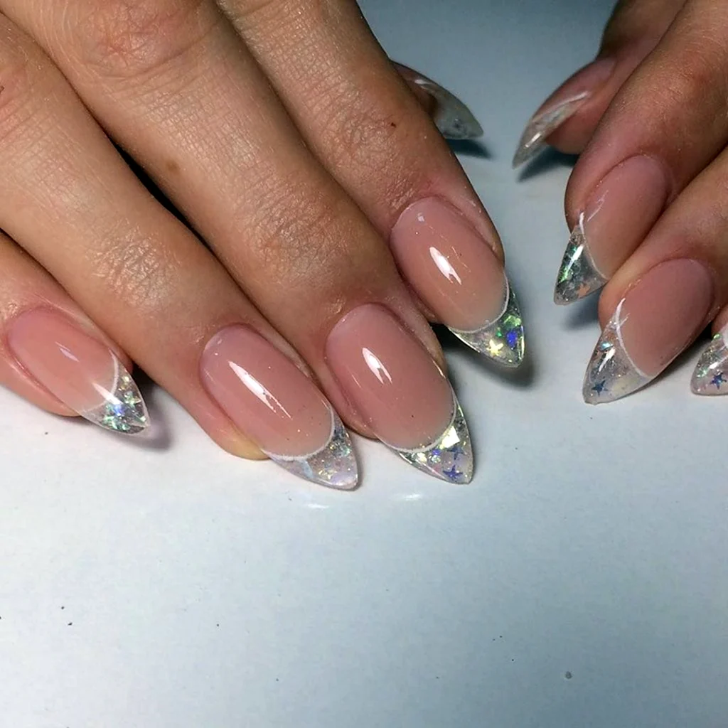 Выкладной френч 2021 миндаль