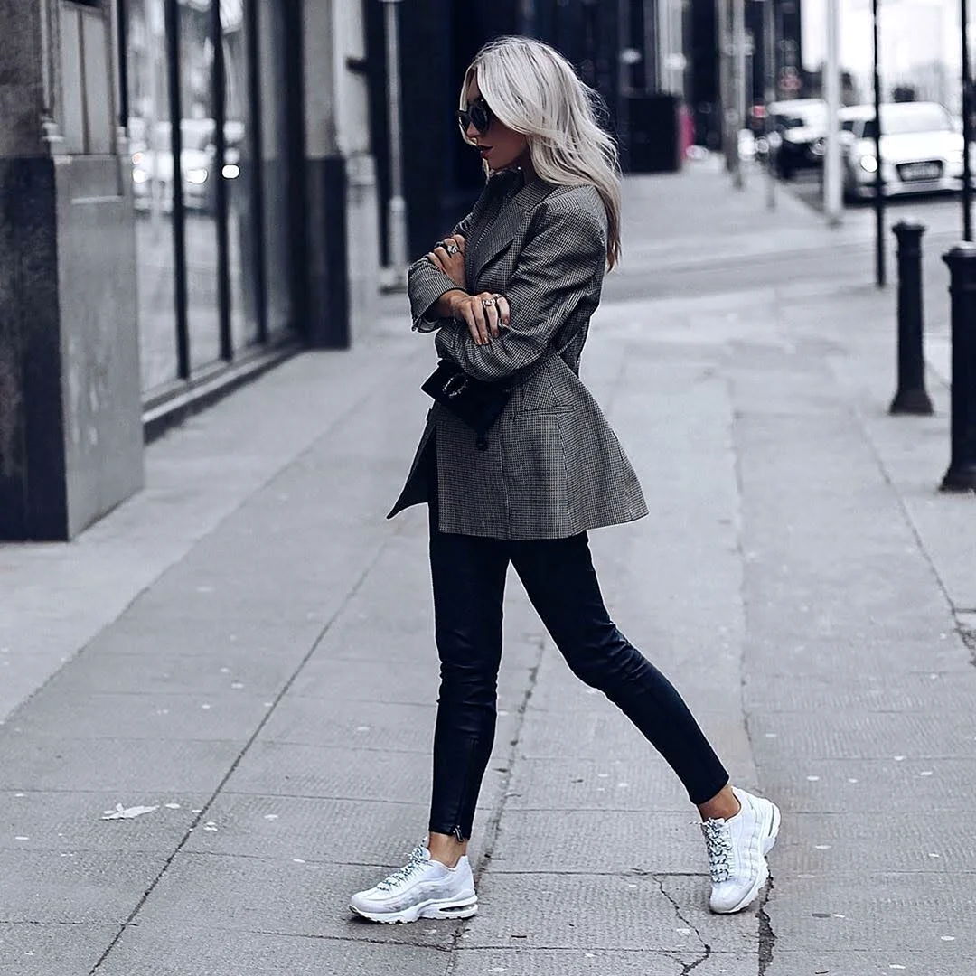 Луки с adidas Superstar