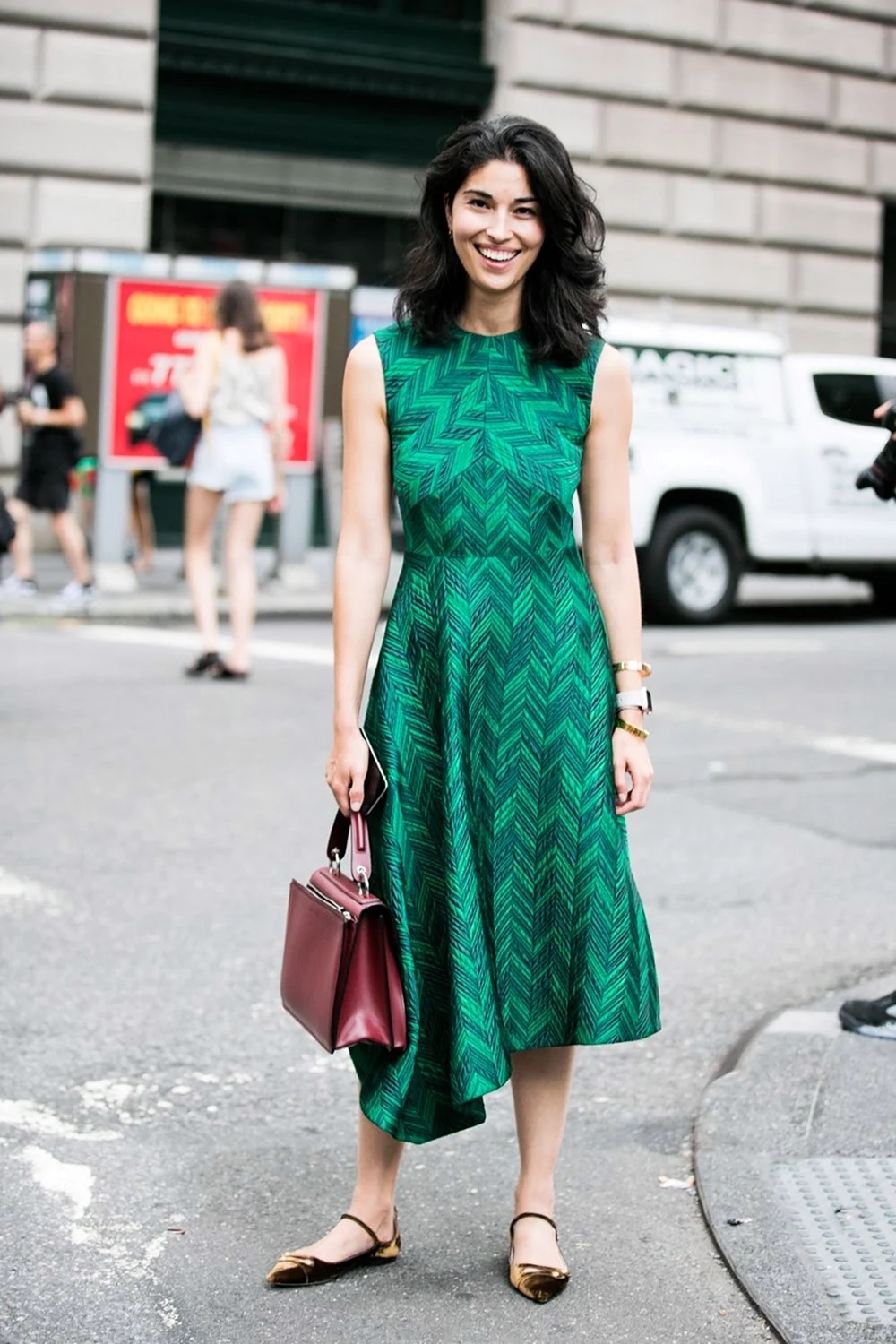 Образ с зеленым платьем