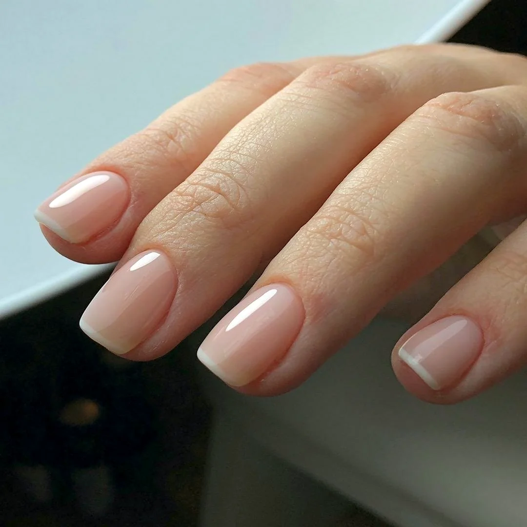 Естественный маникюр