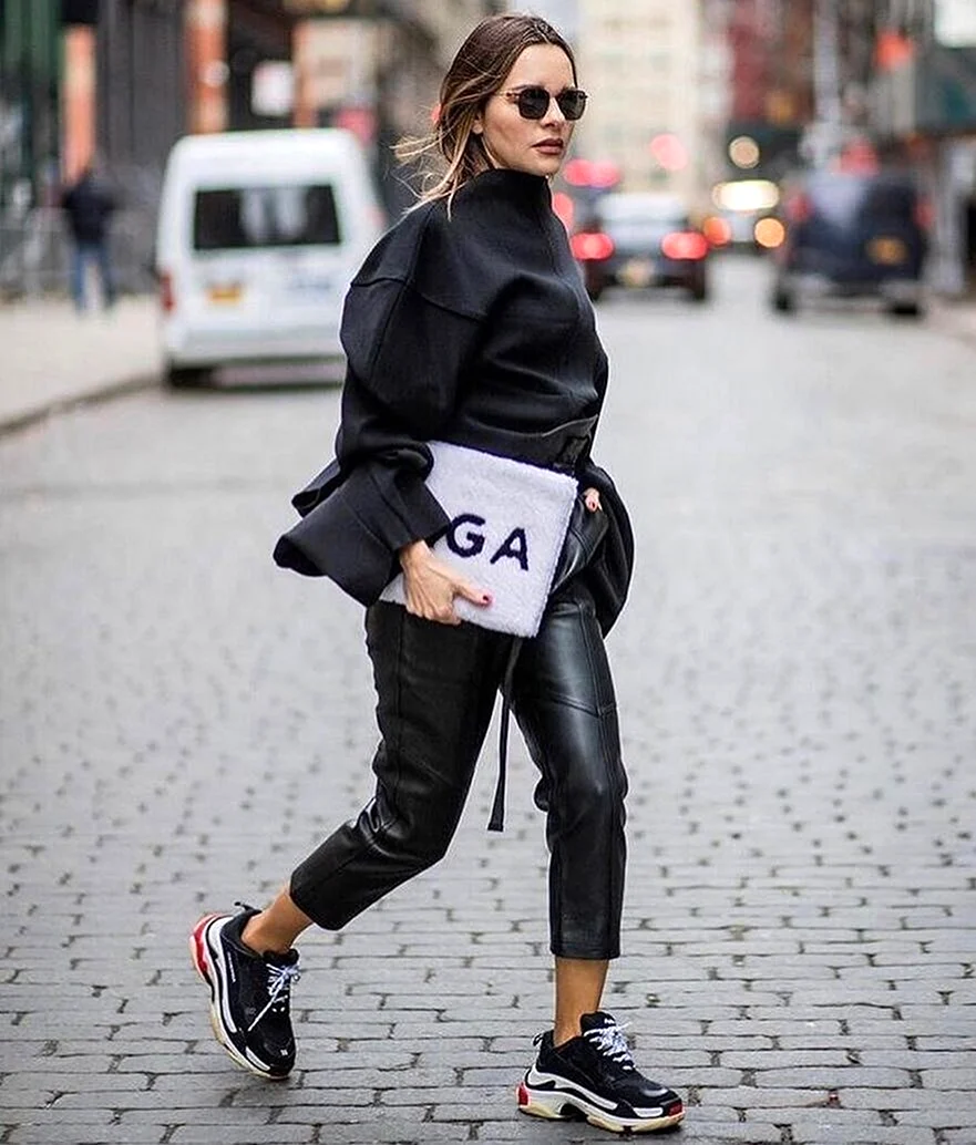 Баленсиага стрит стайл