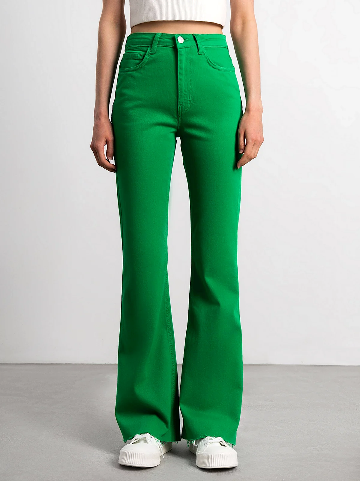 Зеленые джинсы клеш