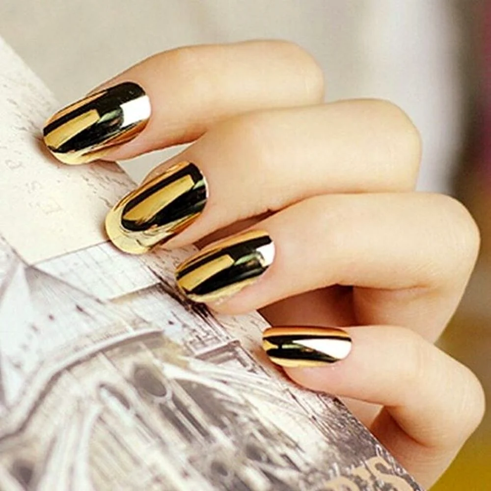 Зеркальный маникюр