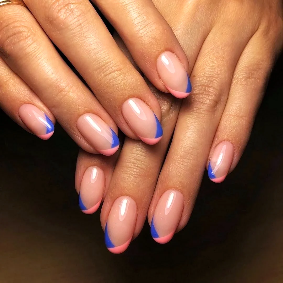 Двухцветный френч 2022