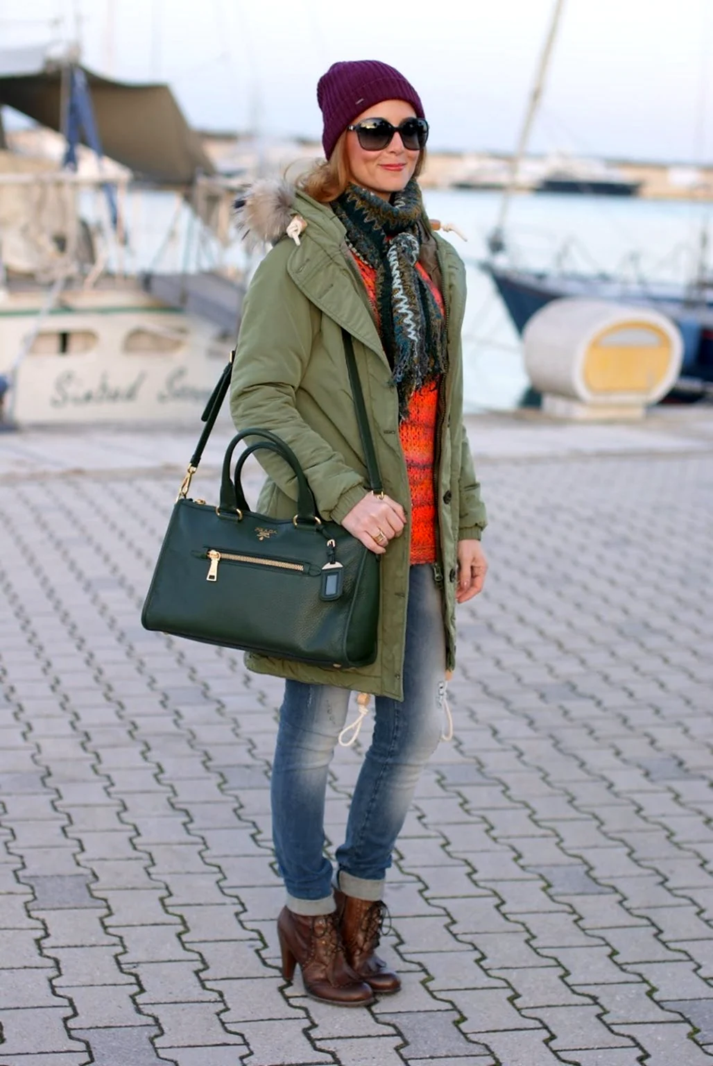 Сумка под зеленую куртку
