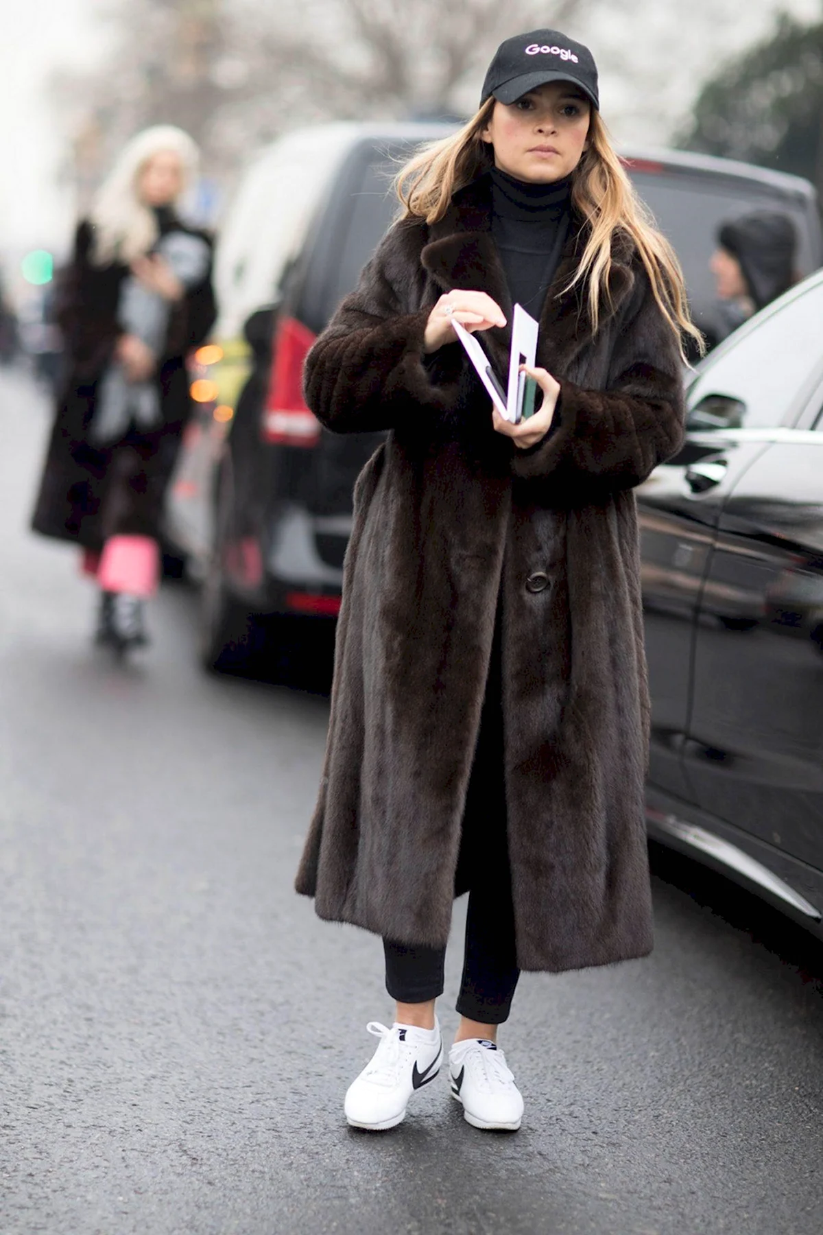 Мирослава Дума оверсайз