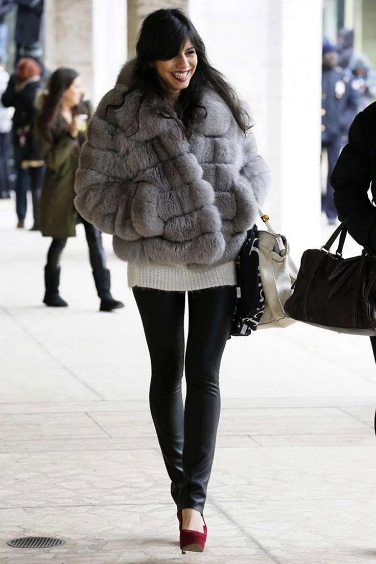 Модные Луки с шубой