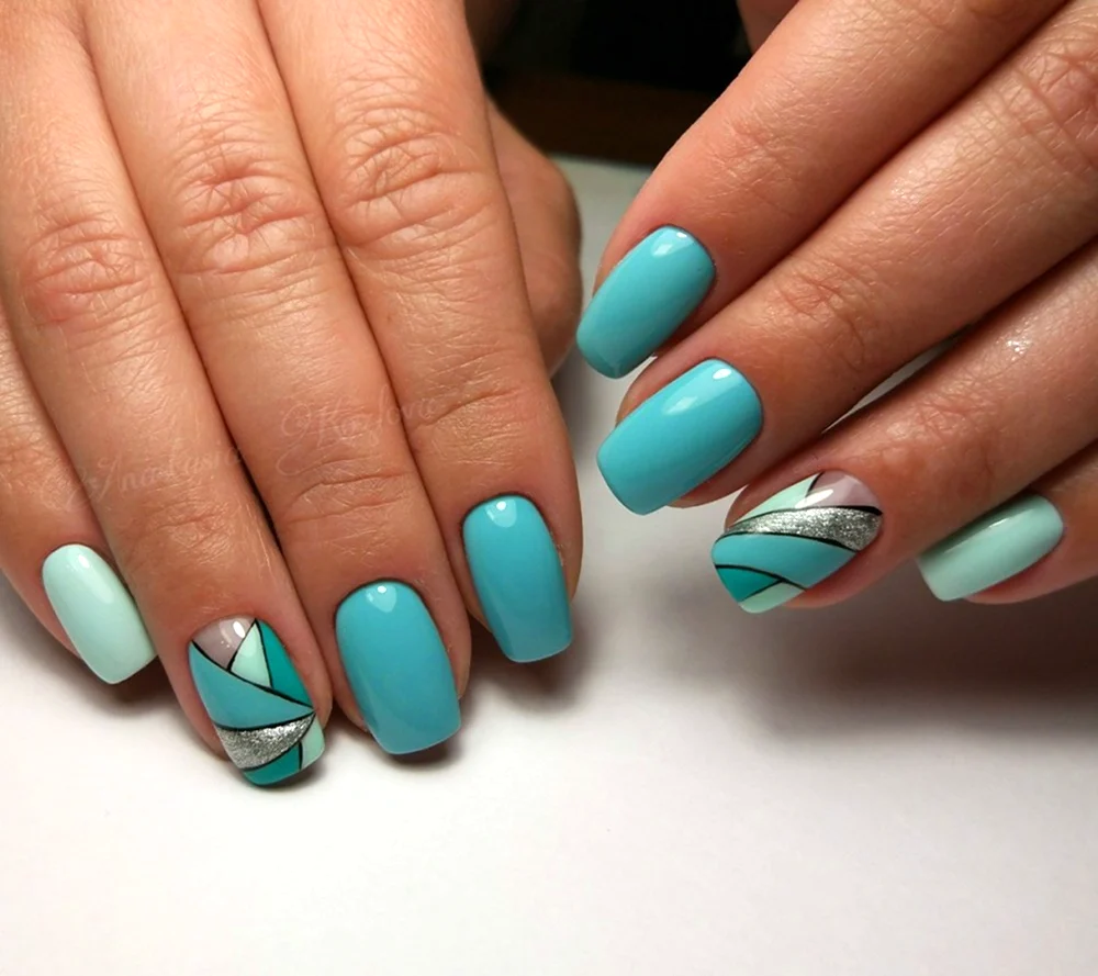 Дизайн ногтей бирюзовый