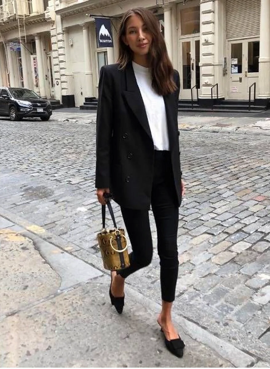 Образы с черным пиджаком