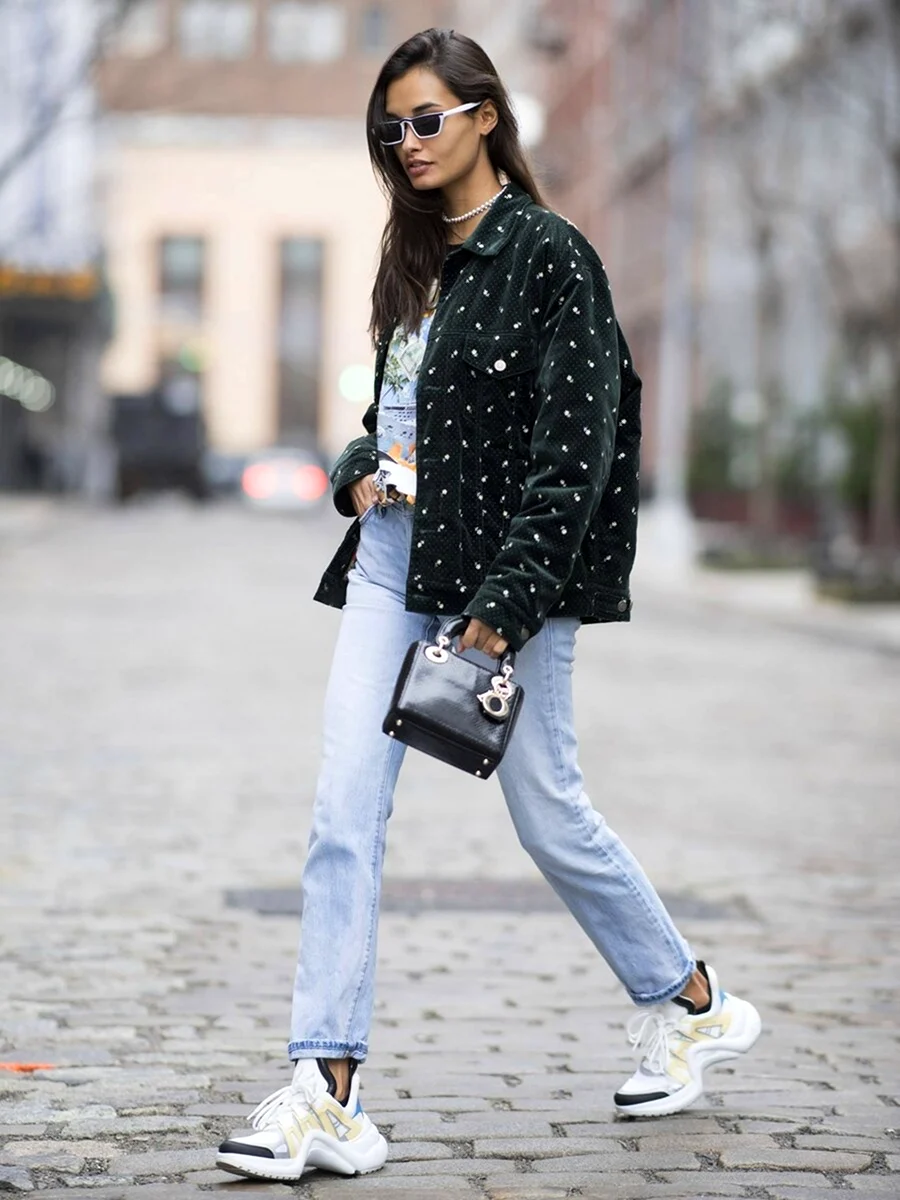 Уличная одежда для девушек