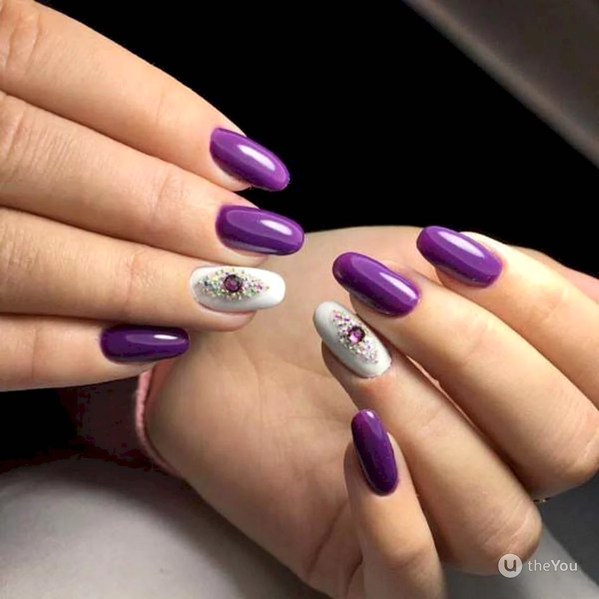 Маникюр 2021 модные тенденции фиолетовые