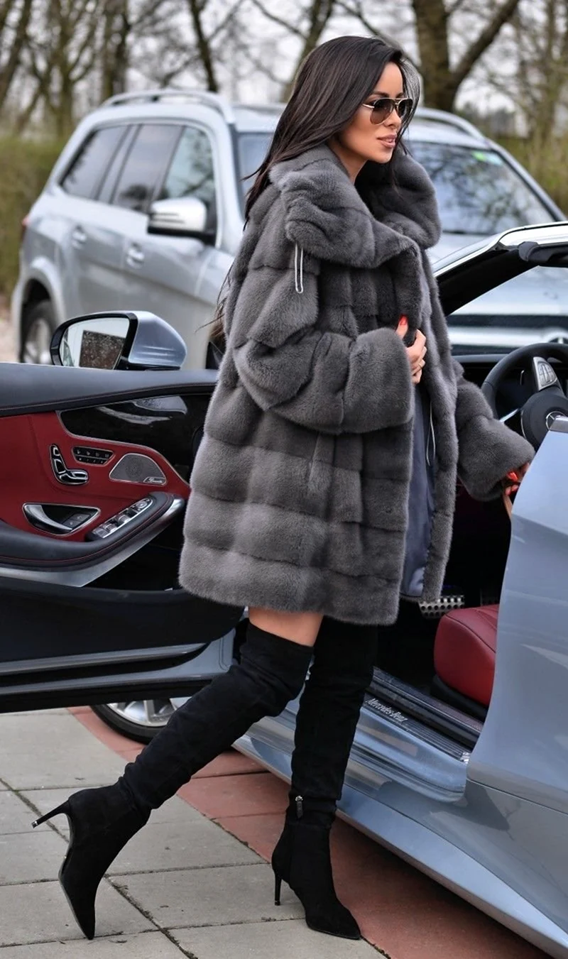 Норковая шуба серого цвета