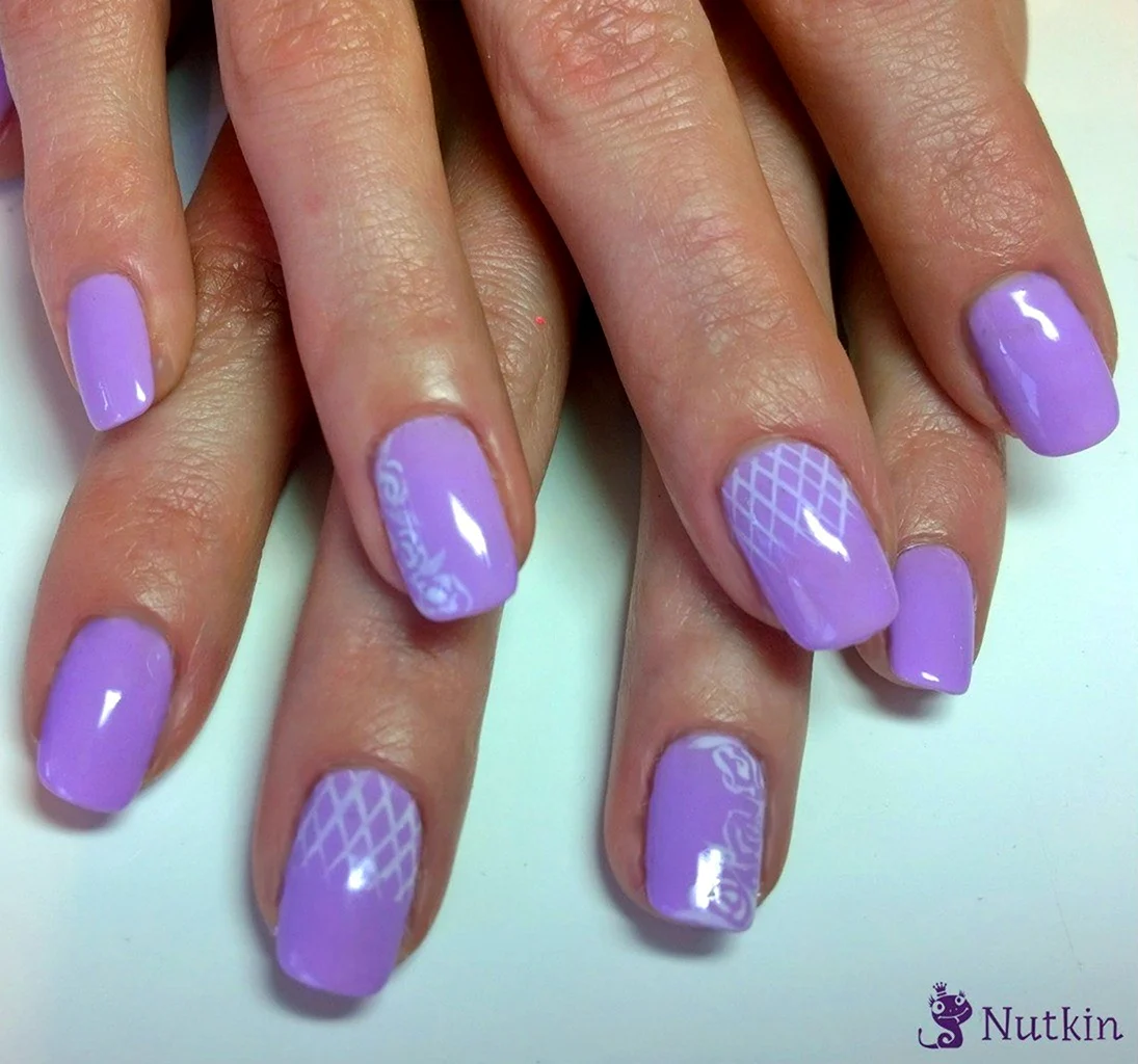 Маникюр сиреневый с розовым