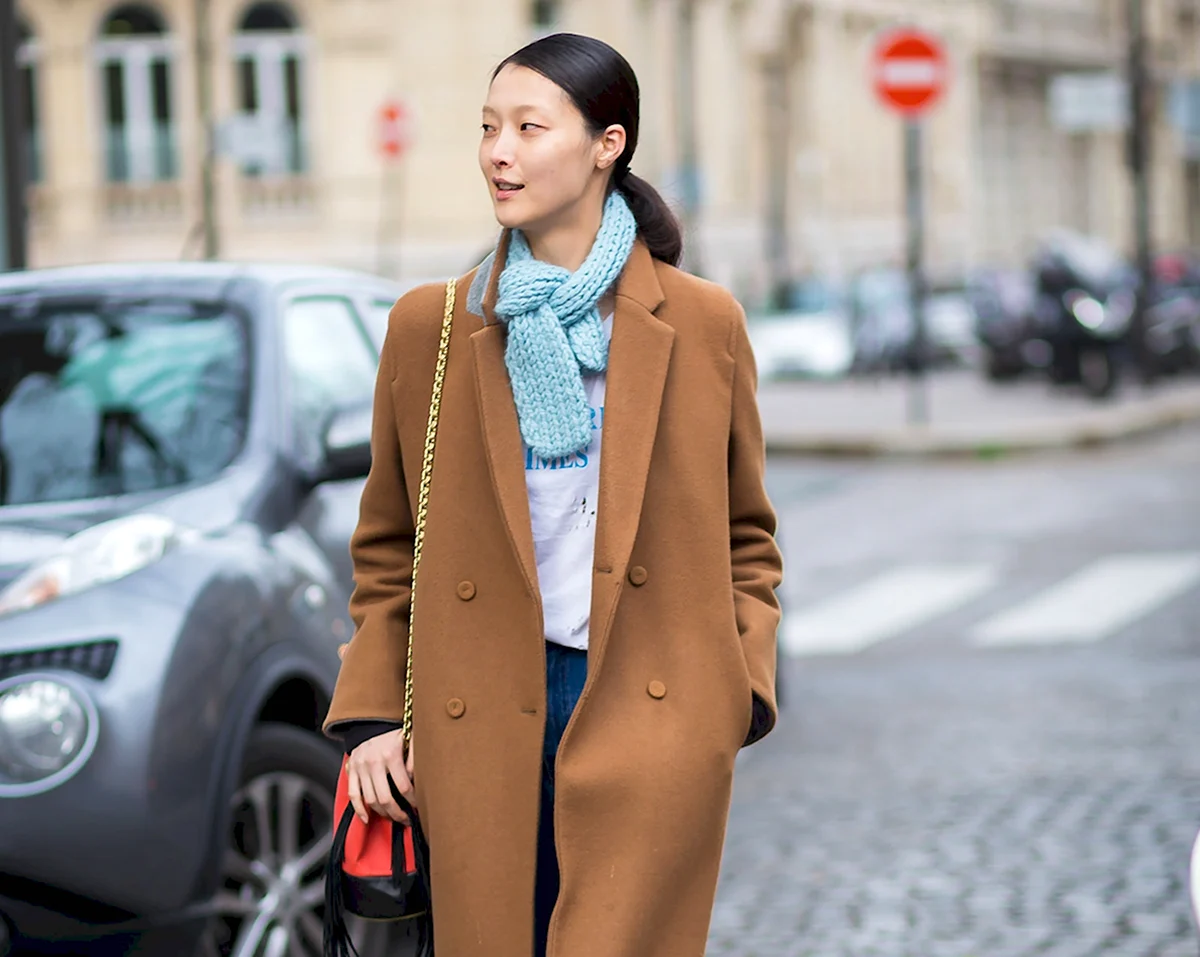 Головной убор к пальто кэмел