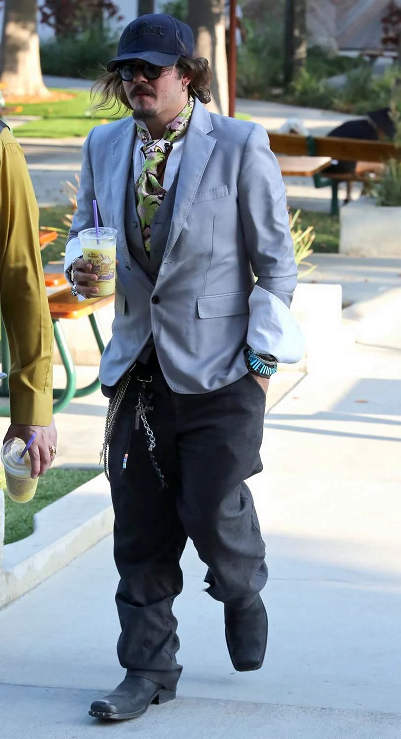 Джонни Депп папарацци