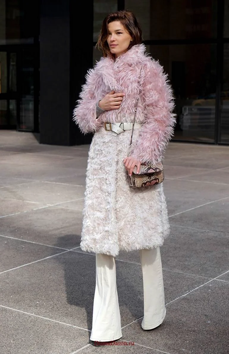 Модные пушистые шубы