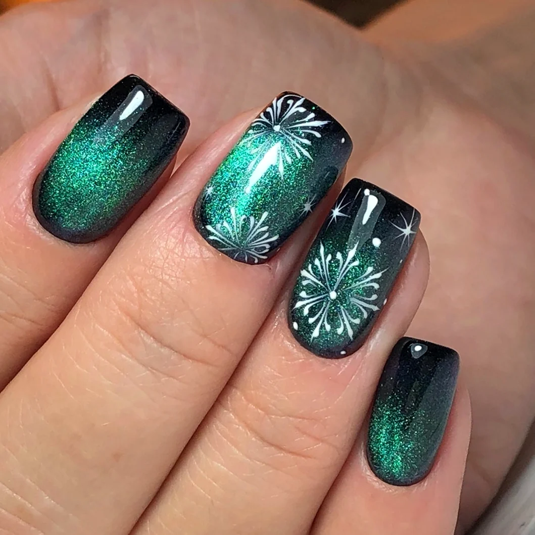 Кошачий глаз маникюр 2022 модный