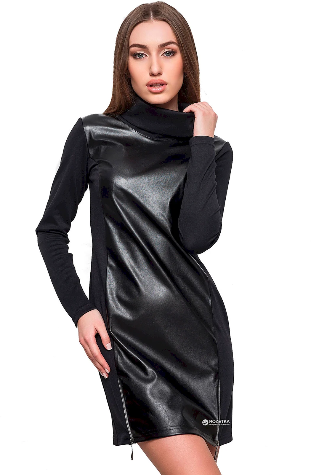 Кожаное платье с длинным рукавом