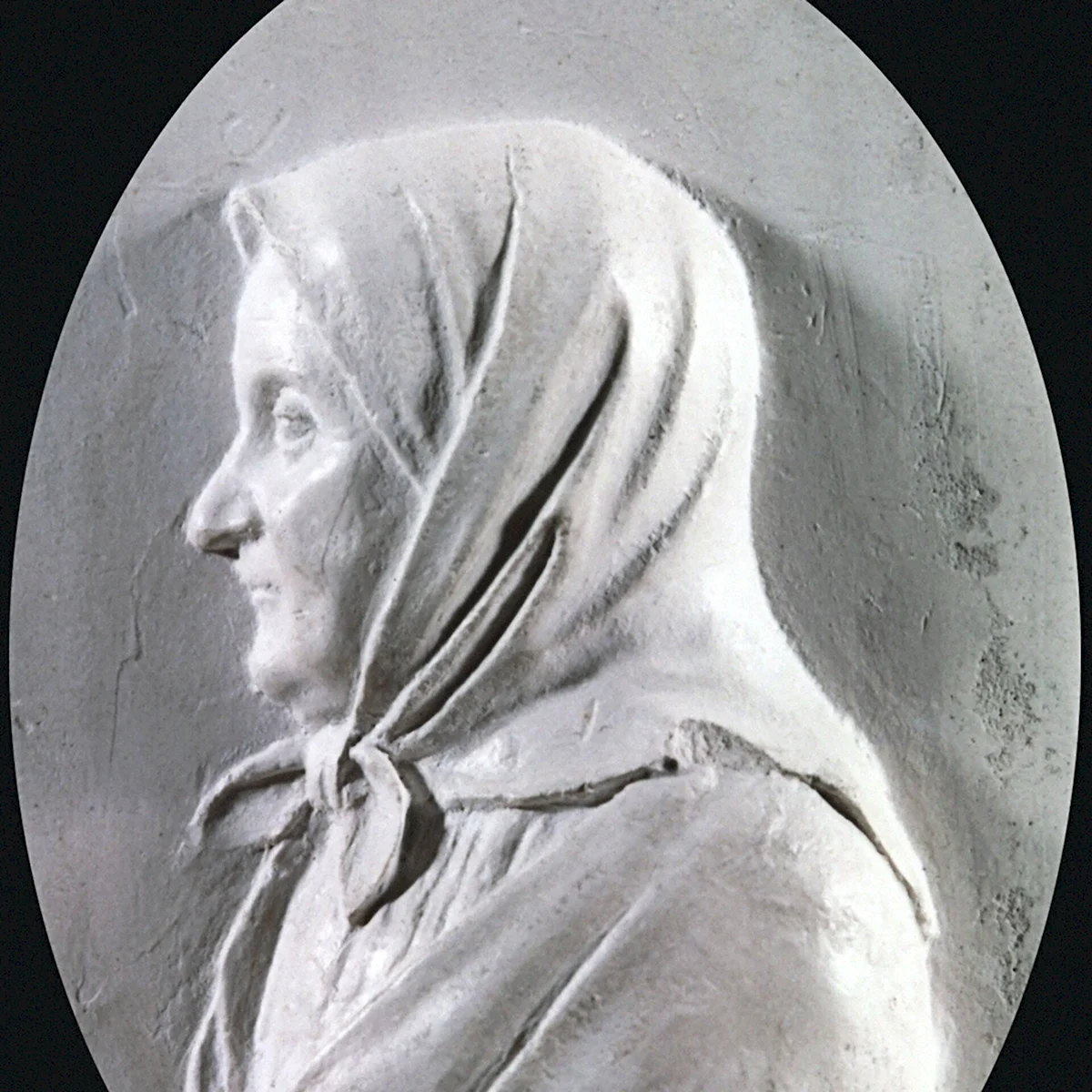 Арина Родионовна барельеф